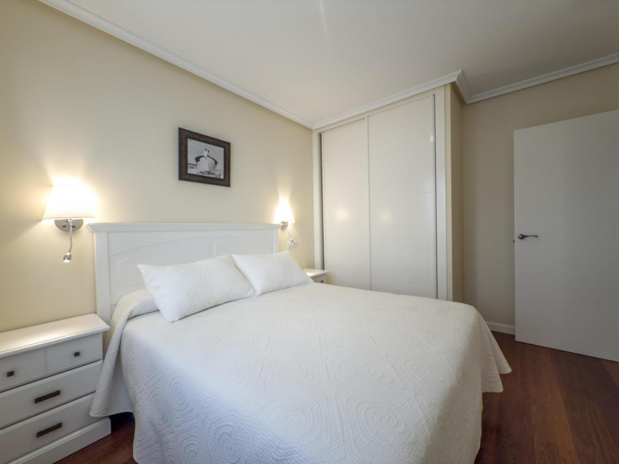 Apartamentos Verdemar Llanes Eksteriør billede